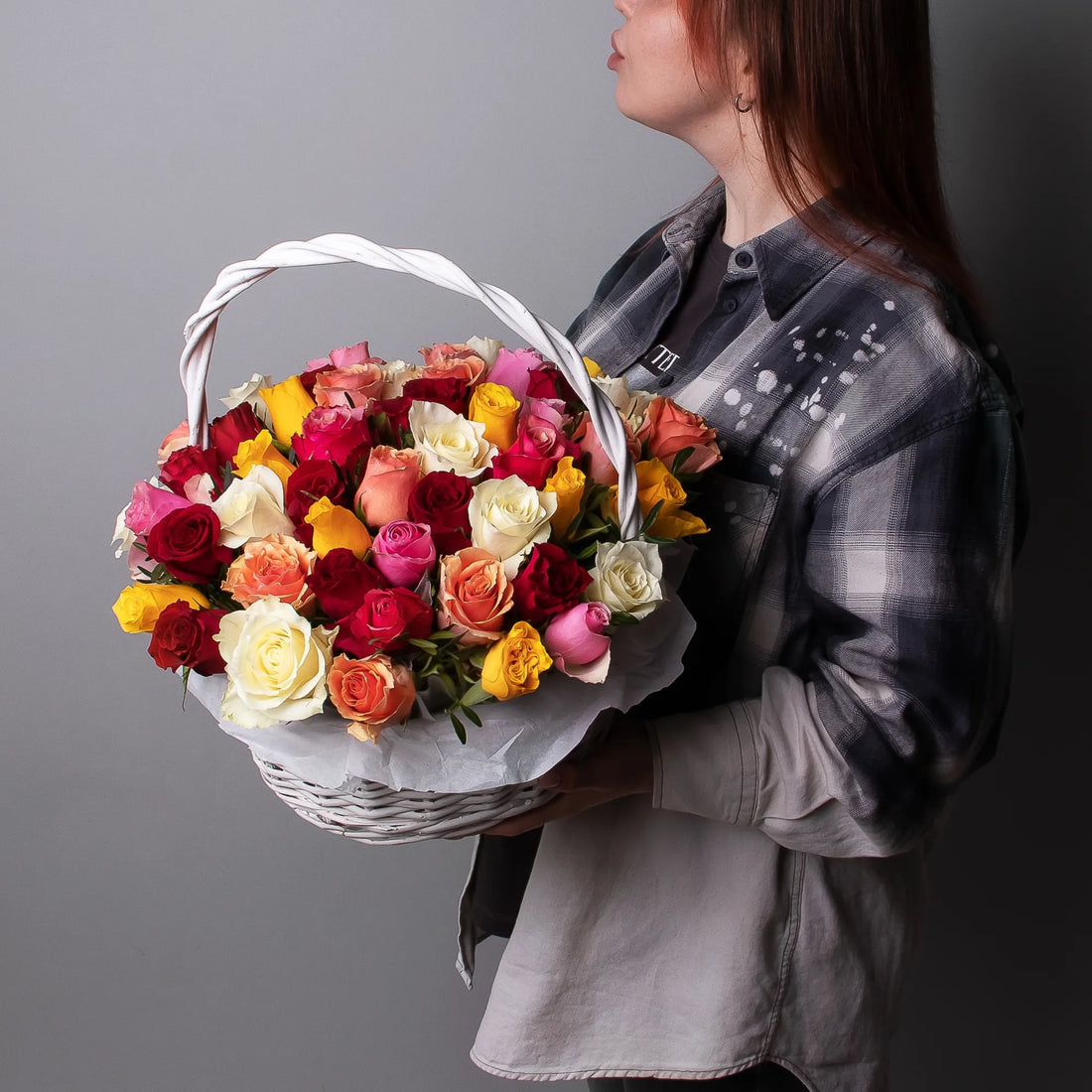 🌹 Colorful Rose Elegance – Luxury Flower Basket