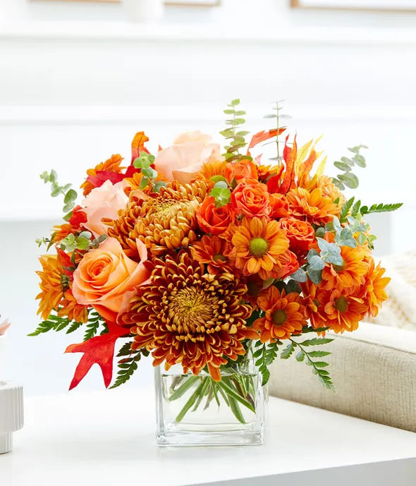 💐 Autumn Elegance Flower Arrangement – Warm Hues in a Glass Vase
